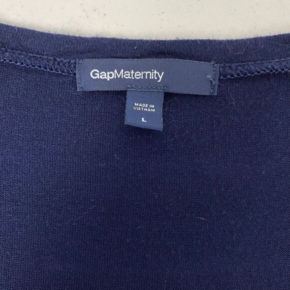 Maternity Tank Bundle size Large - Picture 7 of 10